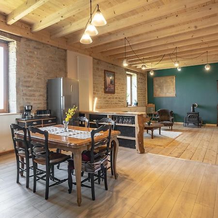 Appartement De Charme Dans Une Maison Isolee Presilly  エクステリア 写真