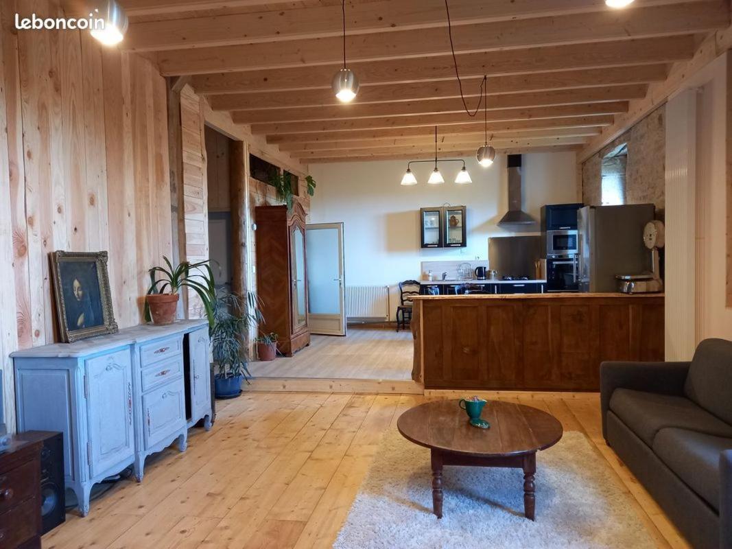 Appartement De Charme Dans Une Maison Isolee Presilly  エクステリア 写真