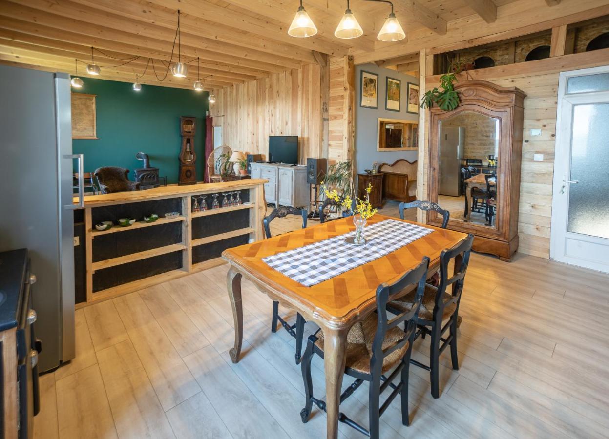 Appartement De Charme Dans Une Maison Isolee Presilly  エクステリア 写真