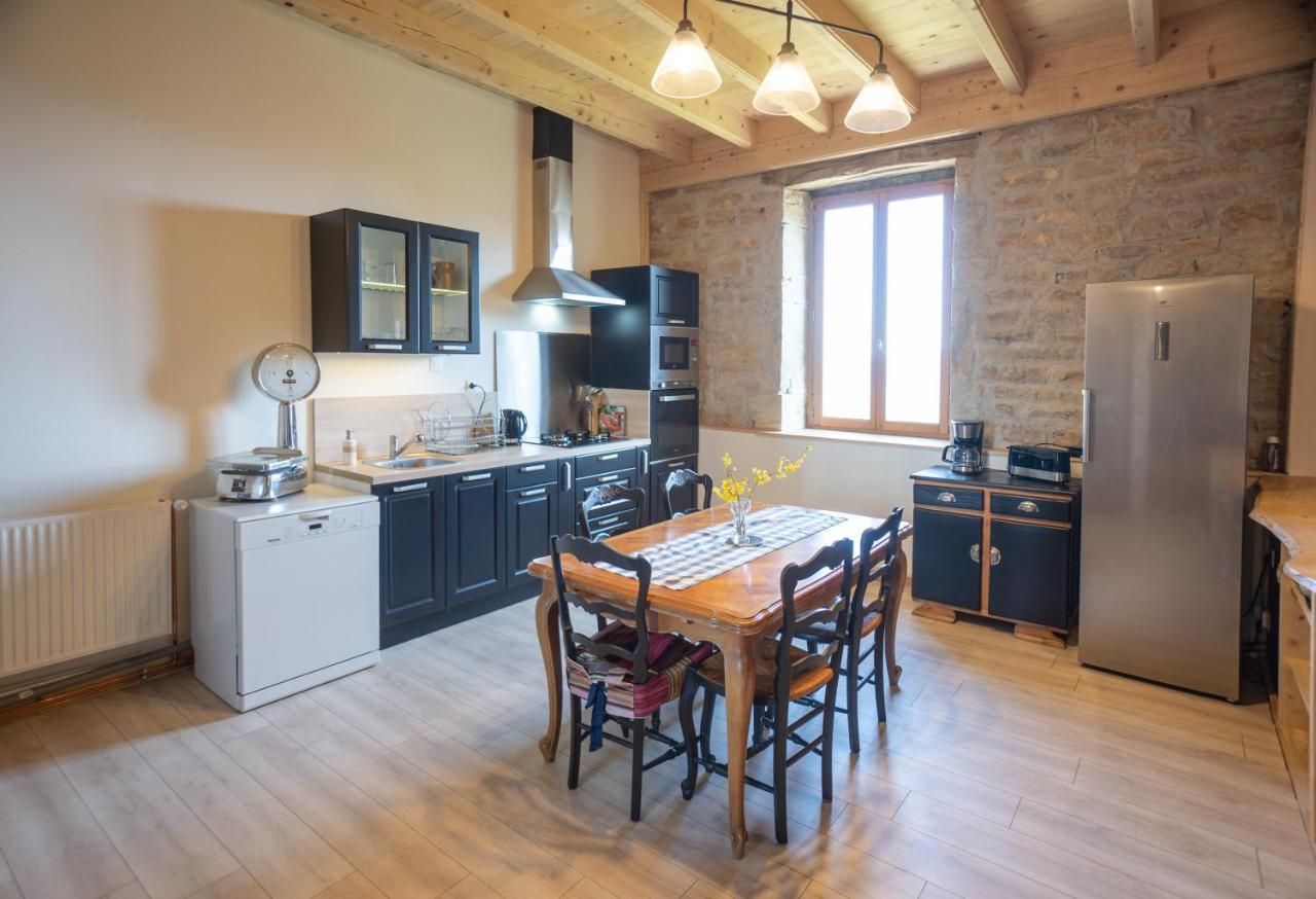 Appartement De Charme Dans Une Maison Isolee Presilly  エクステリア 写真